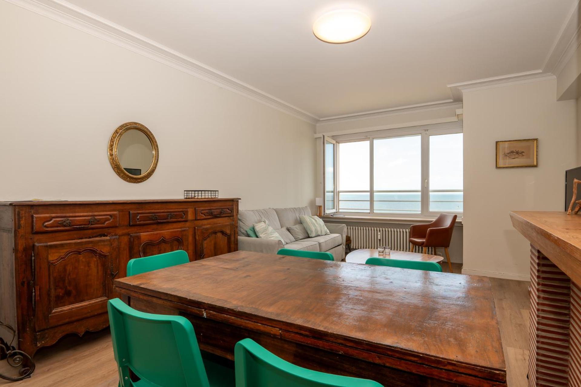 Charming With Sea View For 6 Ostende